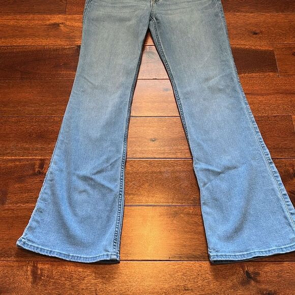 Hollister Light Blue Low-Rise Boot Jeans 4S - Picture 3 of 7